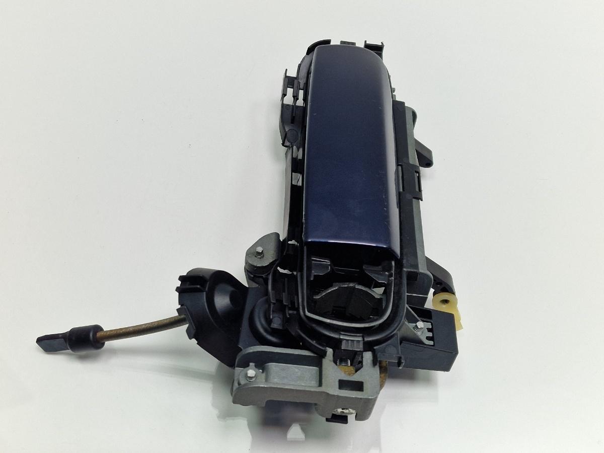 Maner exterior usa stanga fata AUDI A4 III Avant 8ED, B7 2004 - 2008 albastru LZ5J 8E1837207