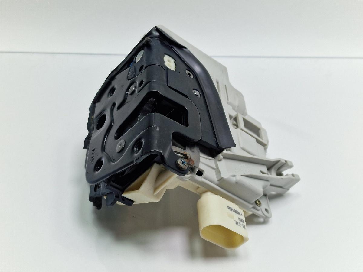 Broasca usa stanga fata AUDI A4 III Avant 8ED, B7 2004 - 2008 2.5 TDI BDG 8E1837015AA