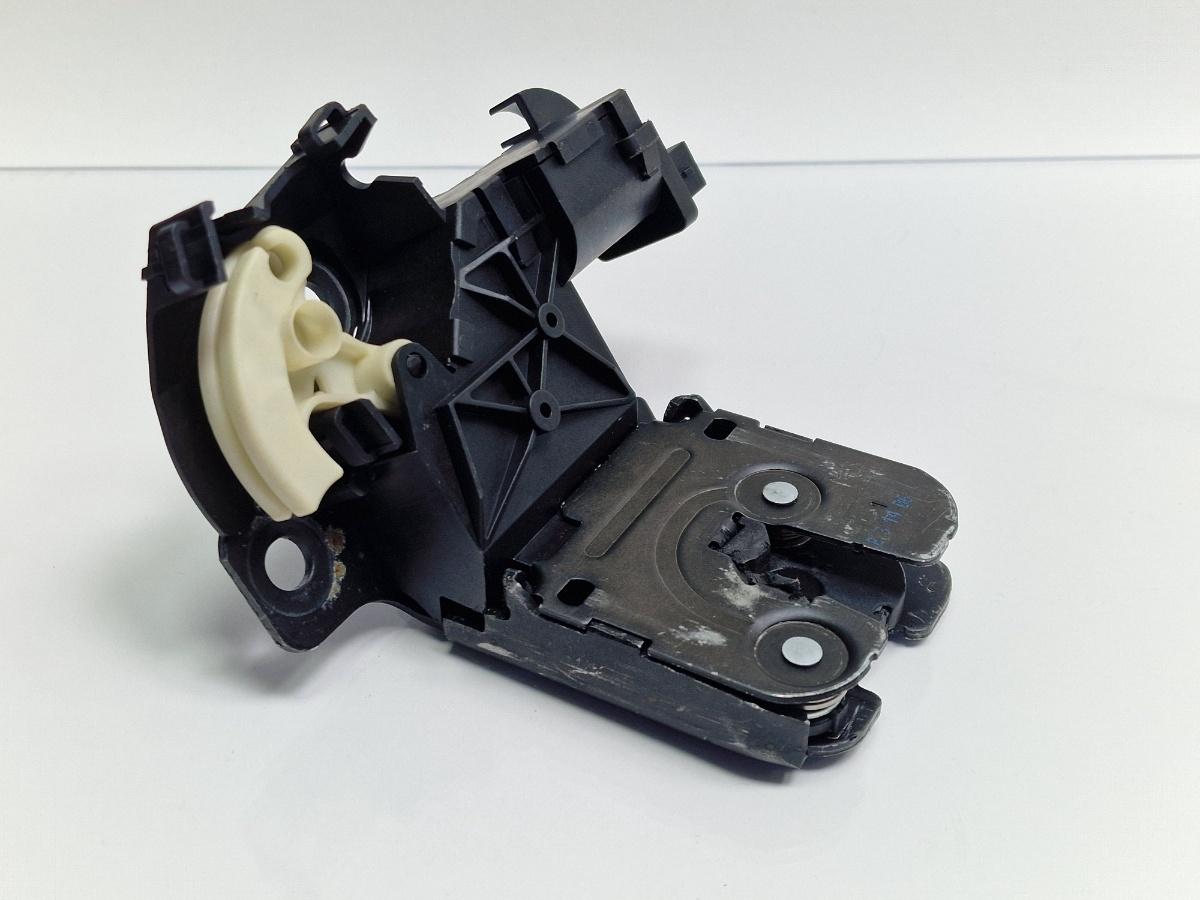 Broasca haion AUDI A4 III Avant 8ED, B7 2004 - 2008 2.5 TDI BDG 8P4827505B