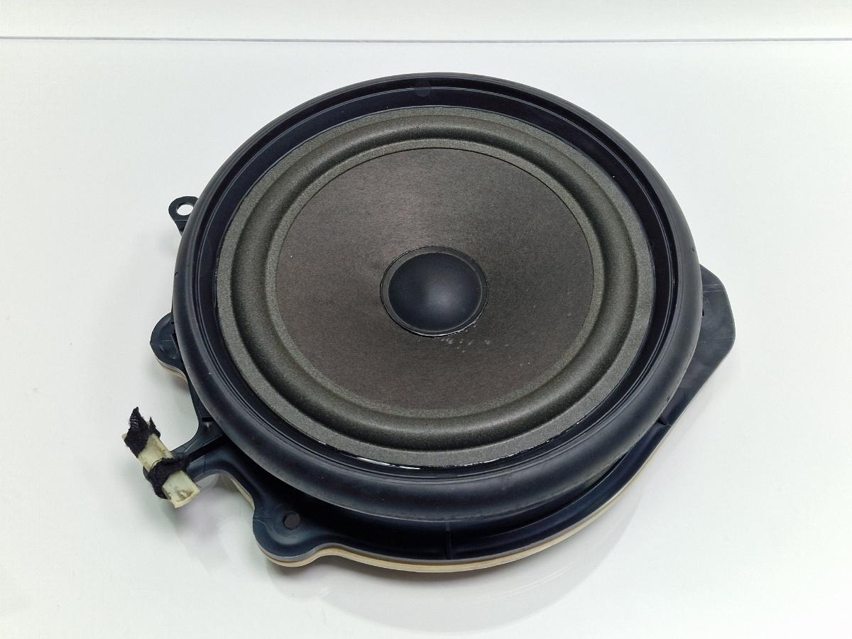 Boxa fata AUDI A4 III Avant 8ED, B7 2004 - 2008 2.5 TDI BDG 8E0035411