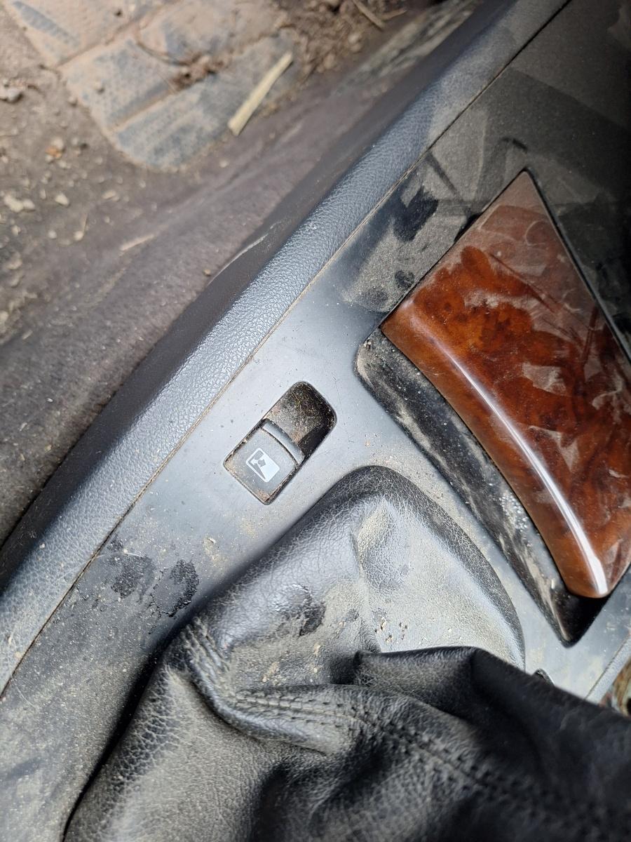 Geam lateral spate stanga pivotant SEAT ALHAMBRA 7V8, 7V9 1996 - 2010 1.9 TDI AUY, BVK