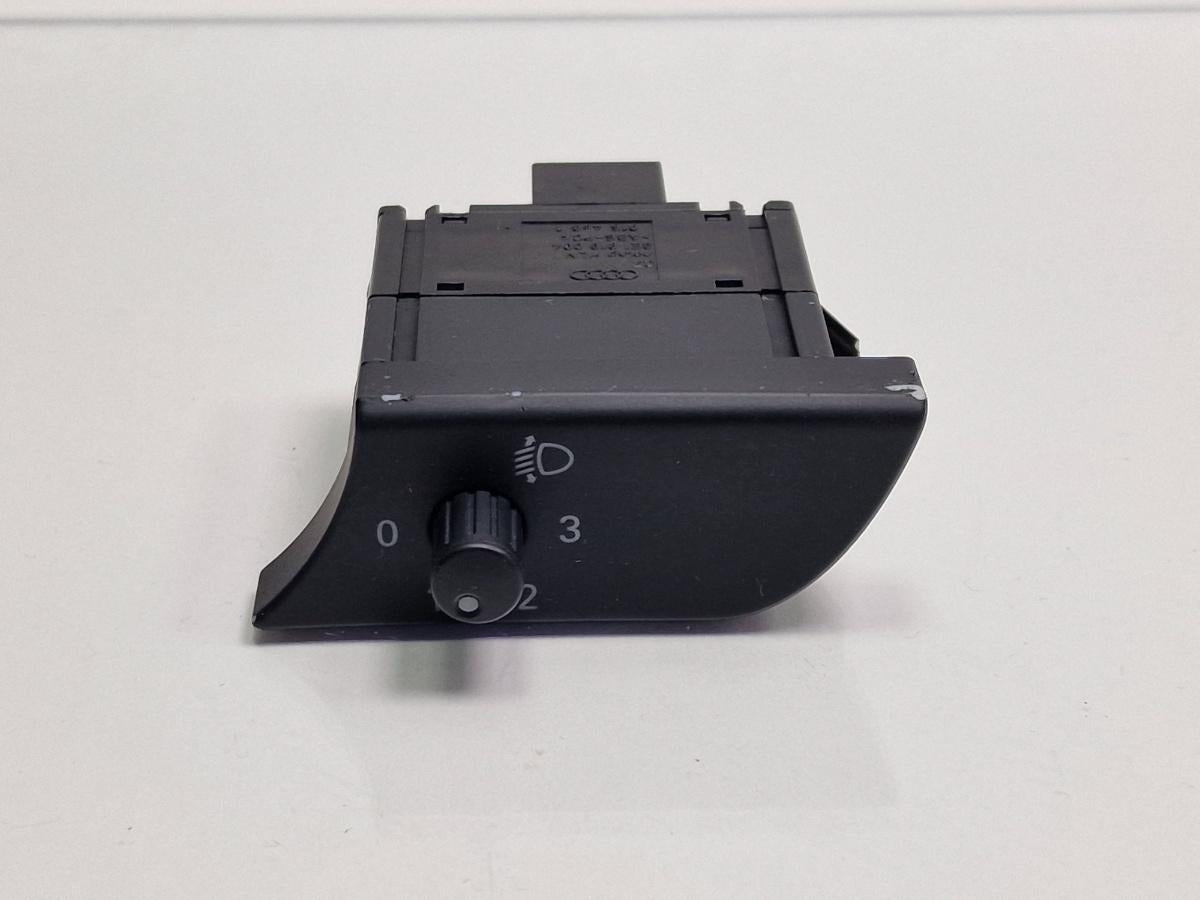 Dimmer AUDI A4 III Avant 8ED, B7 2004 - 2008 2.5 TDI BDG 8E1919094