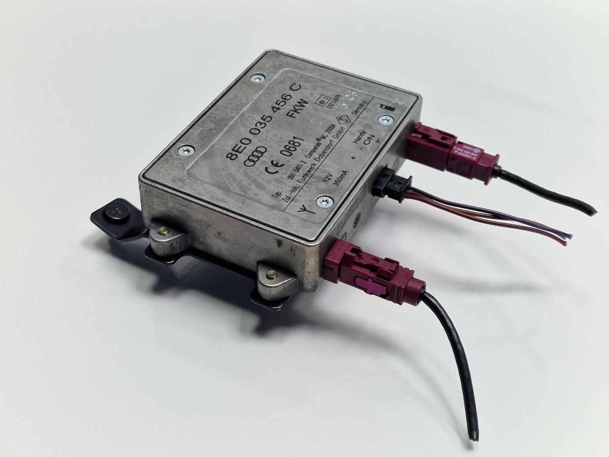 Amplificator antena AUDI A4 III Avant 8ED, B7 2004 - 2008 2.5 TDI BDG 8E0035456C