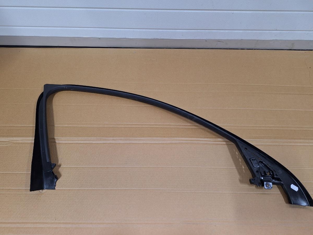 Alte ornamente portiera fata dreapta AUDI A6 IV Avant 4G5, C7, 4GD 2011 - 2018 2.0 TDI CSUD, DDCB 4G0867610