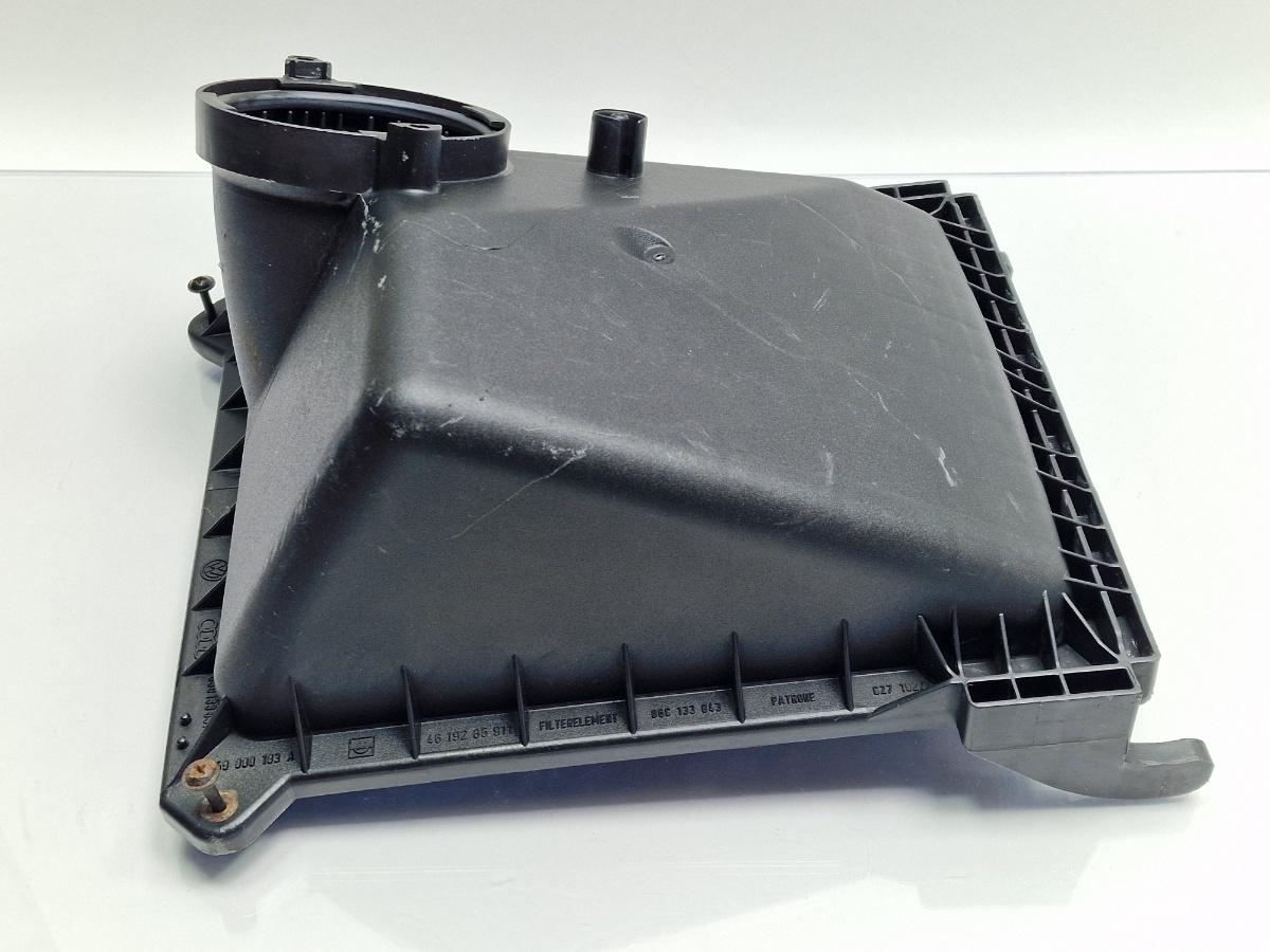 Capac carcasa filtru aer AUDI A4 III Avant 8ED, B7 2004 - 2008 2.5 TDI BDG 059133837AA