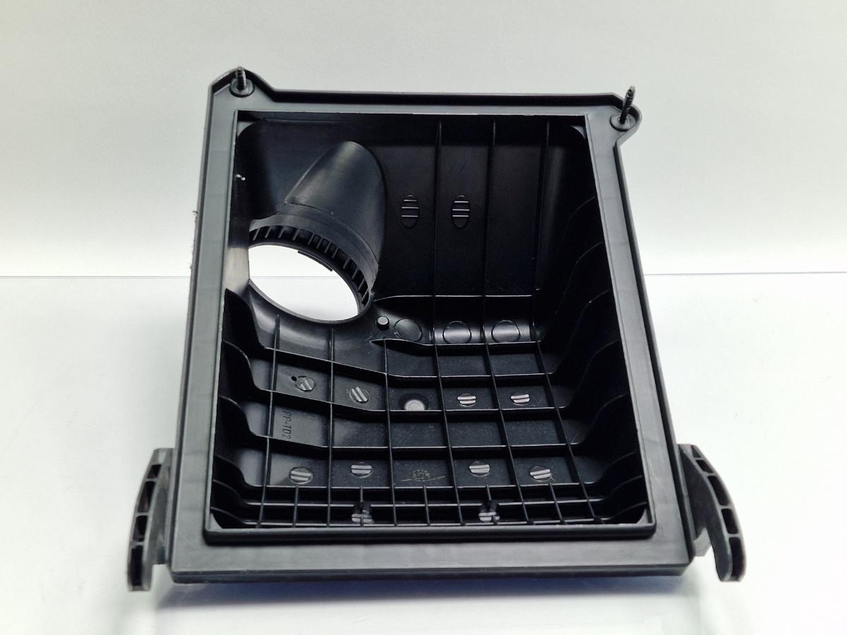 Capac carcasa filtru aer AUDI A4 III Avant 8ED, B7 2004 - 2008 2.5 TDI BDG 059133837AA
