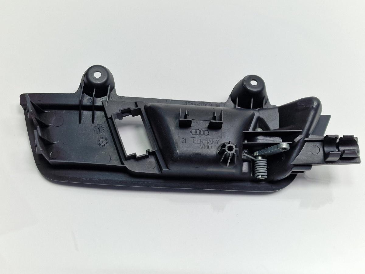 Maner interior usa stanga fata AUDI A4 III Avant 8ED, B7 2004 - 2008 2.5 TDI BDG 8E1837019F