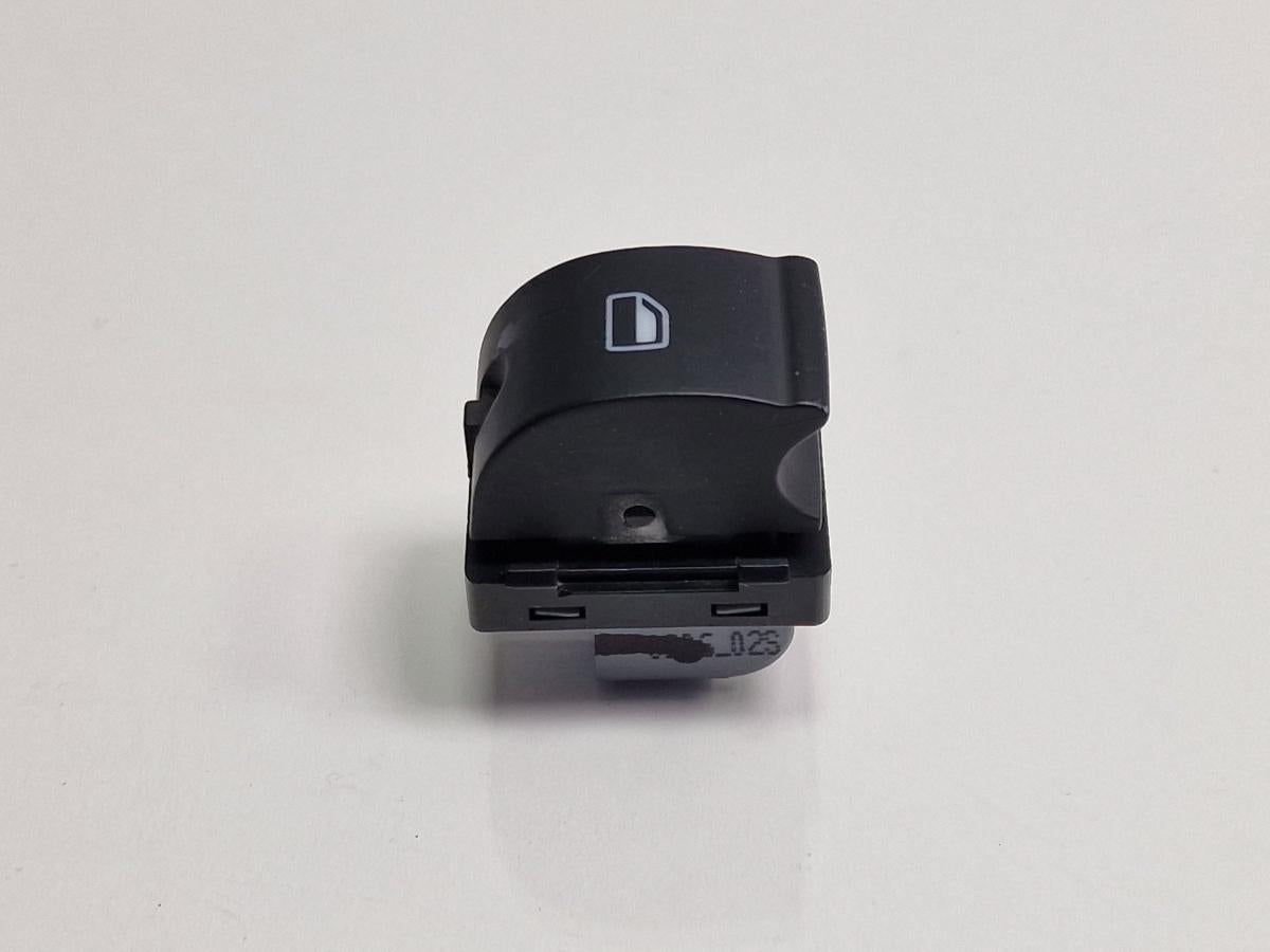 Buton geam electric AUDI A4 III Avant 8ED, B7 2004 - 2008 2.5 TDI BDG 8E0959855