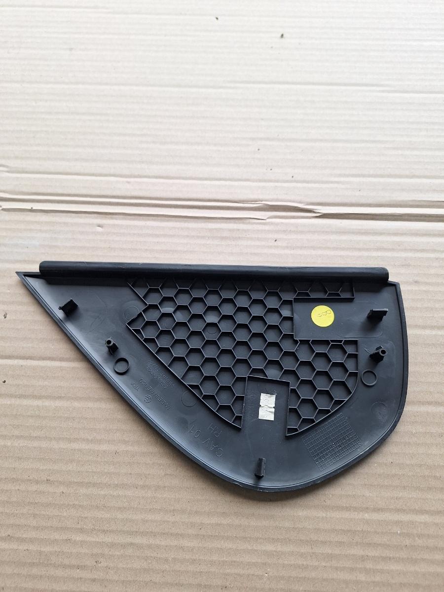 Alte piese ale panoului de bord dreapta VOLKSWAGEN JETTA IV 162, 163, AV3, AV2 2009 -> 1.2 TSI CBZB 5C6858248