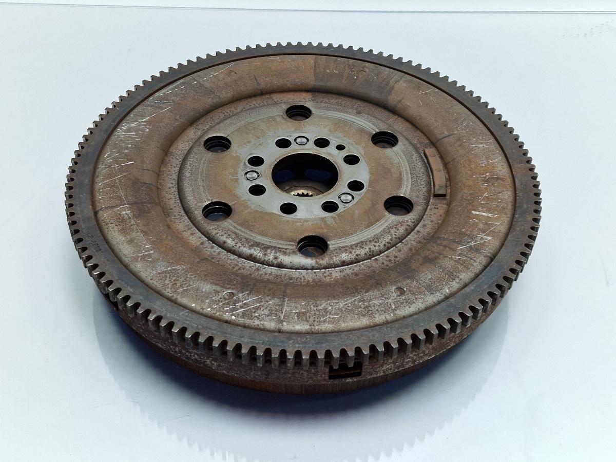 Volanta masa dubla cutie multitronic AUDI A4 III Avant 8ED, B7 2004 - 2008 2.5 TDI BDG 059105317D