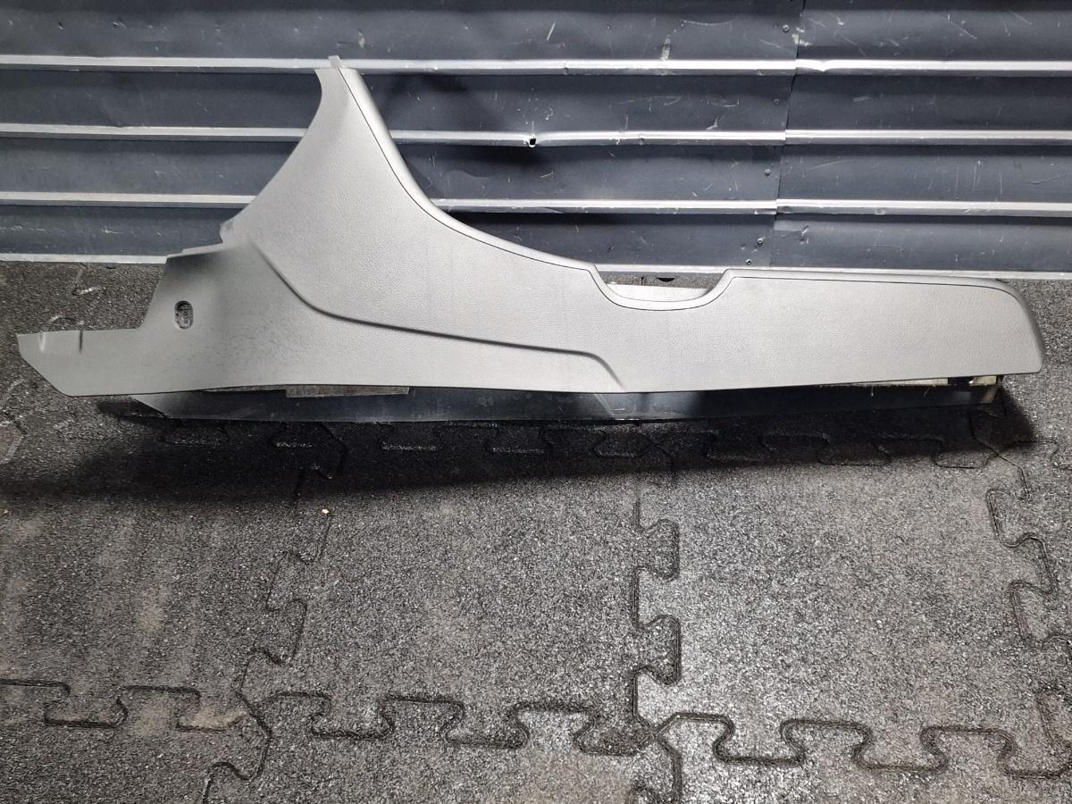 Consola centrala AUDI A4 III Avant 8ED, B7 2004 - 2008 2.5 TDI BDG 8E0863241G