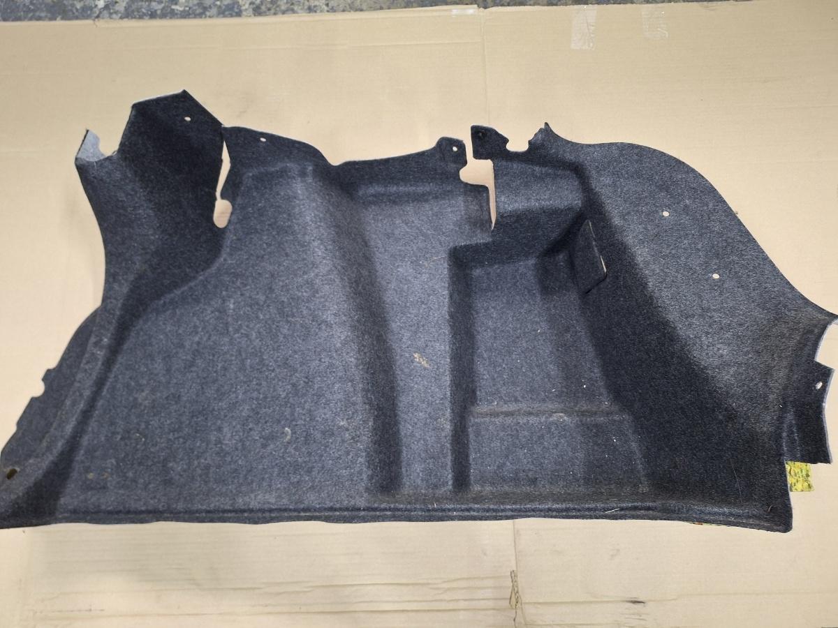 Panou capitonaj lateral portbagaj dreapta VOLKSWAGEN JETTA IV 162, 163, AV3, AV2 2009 -> 1.2 TSI CBZB 5C6867428L