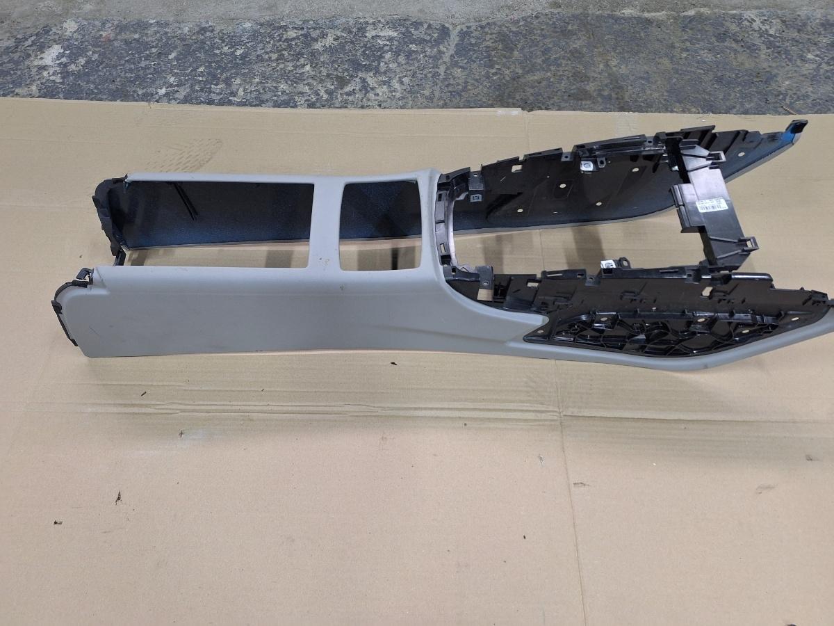 Consola centrala (tunel) AUDI A6 IV Avant 4G5, C7, 4GD 2011 - 2018 2.0 TDI CSUD, DDCB 4G0863244D