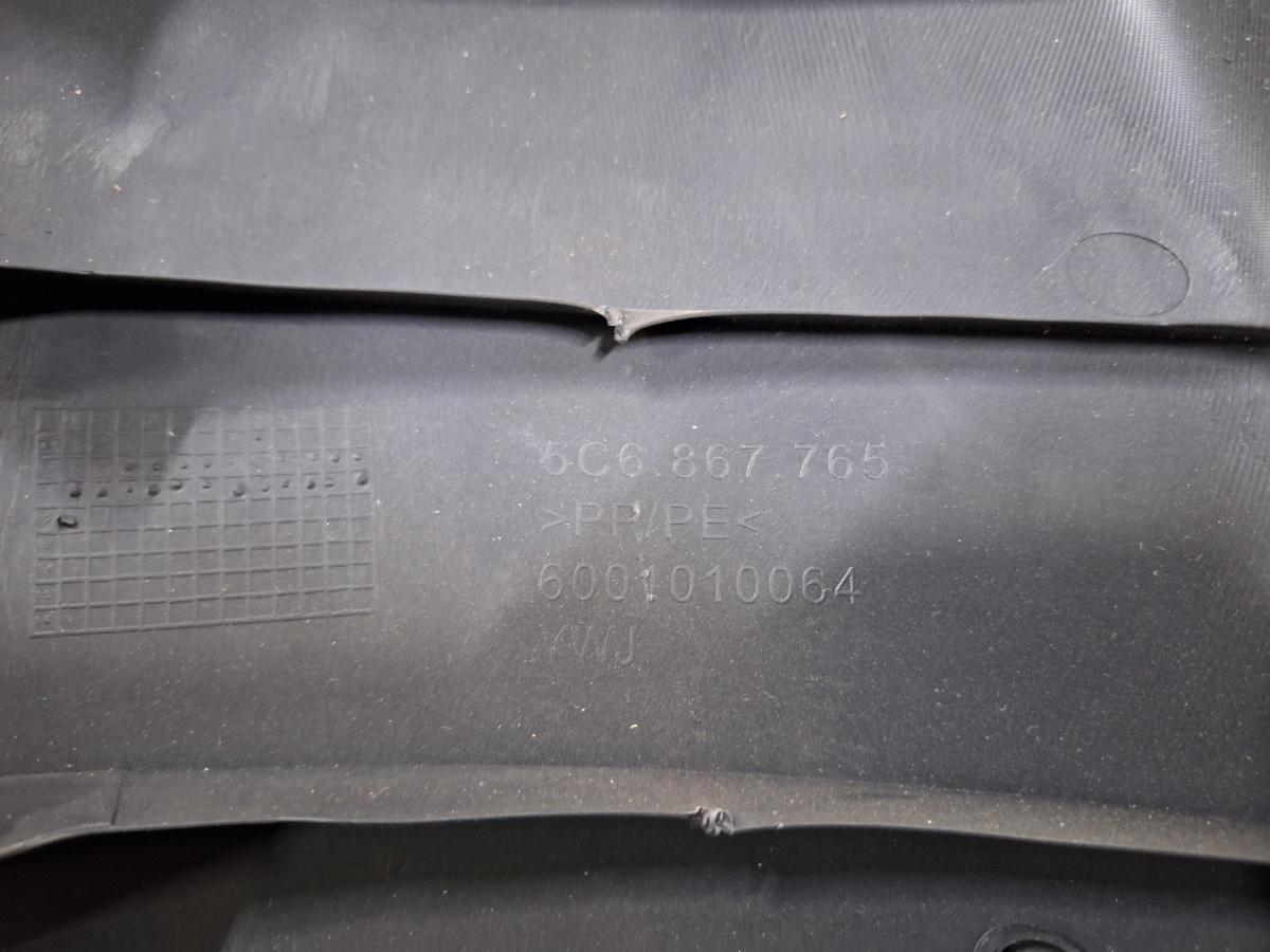 Ornament inferior lateral bancheta spate stanga VOLKSWAGEN JETTA IV 162, 163, AV3, AV2 2009 -> 1.2 TSI CBZB 5C6867765