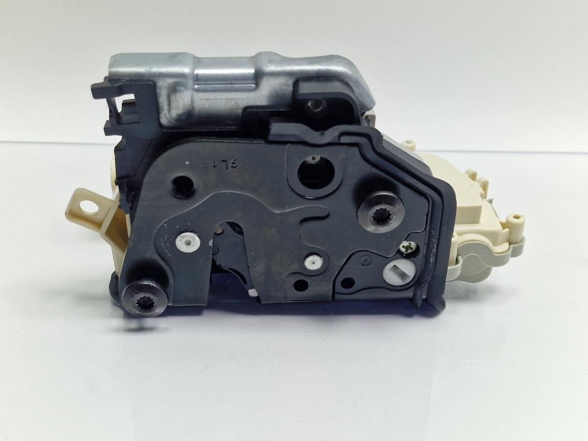 Broasca usa stanga spate AUDI A6 IV Avant 4G5, C7, 4GD 2011 - 2018 2.0 TDI CSUD, DDCB 4G0839015C