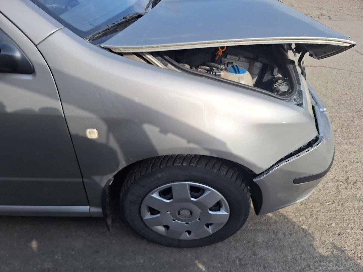 Aripa fata dreapta SKODA FABIA Combi 6Y5 2000 - 2007 gri LF8H