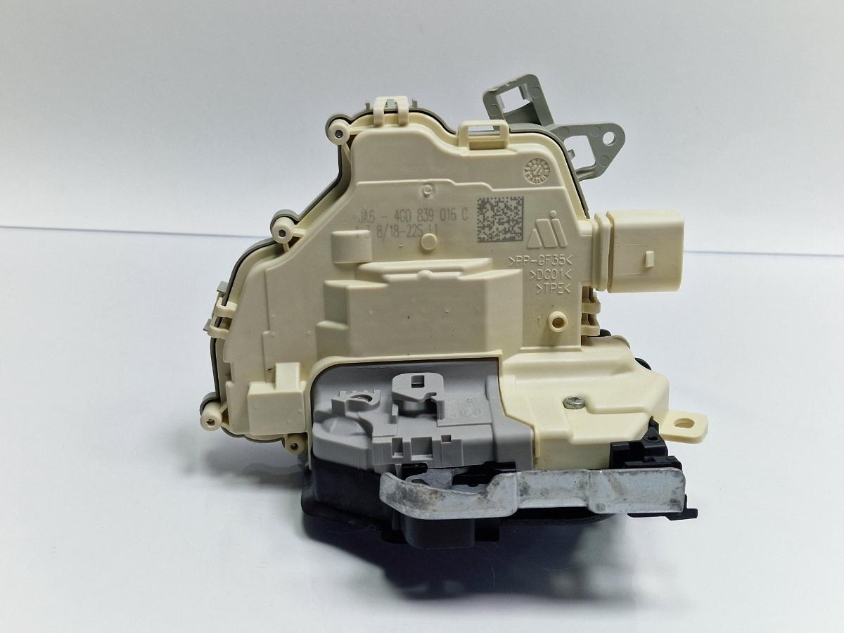 Broasca usa dreapta spate AUDI A6 IV Avant 4G5, C7, 4GD 2011 - 2018 2.0 TDI CSUD, DDCB 4G0839016C