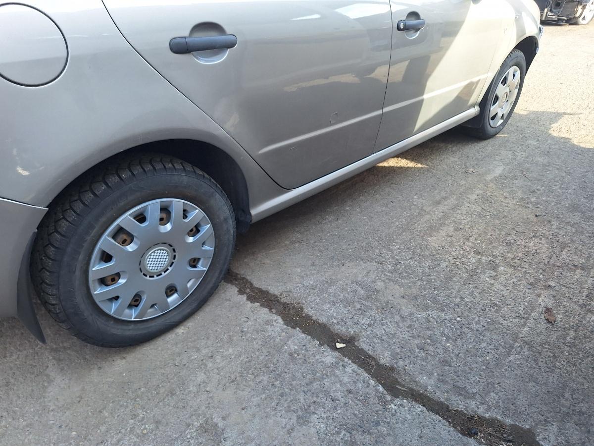 Roti complete 5X100 , cu anvelope iarna 185/65 R14 SKODA FABIA Combi 6Y5 2000 - 2007