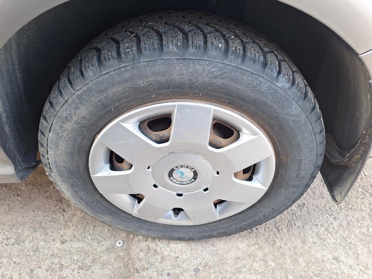 Roti complete 5X100 , cu anvelope iarna 185/65 R14 SKODA FABIA Combi 6Y5 2000 - 2007