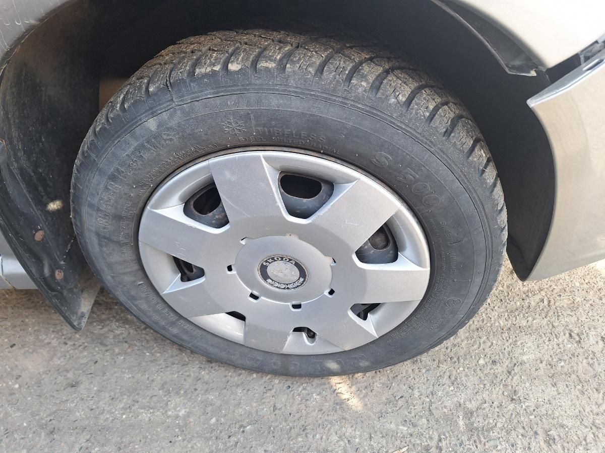 Roti complete 5X100 , cu anvelope iarna 185/65 R14 SKODA FABIA Combi 6Y5 2000 - 2007