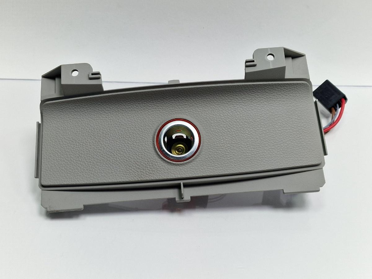 Priza bricheta 12 V spate AUDI A6 IV Avant 4G5, C7, 4GD 2011 - 2018 2.0 TDI CSUD, DDCB 4G0919180A