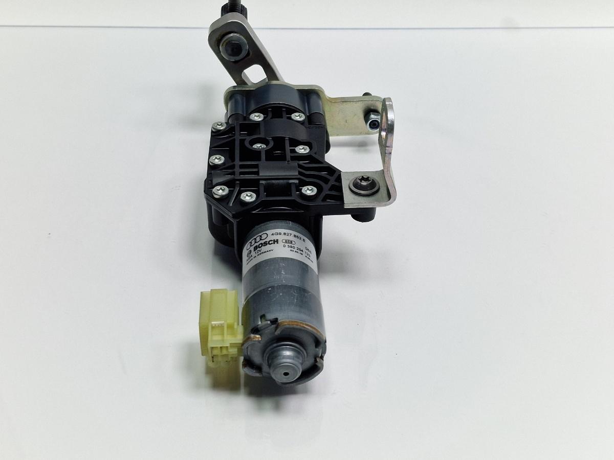 Motoras electric haion dreapta AUDI A6 IV Avant 4G5, C7, 4GD 2011 - 2018 2.0 TDI CSUD, DDCB BOSCH 1397221037 4G9827852E