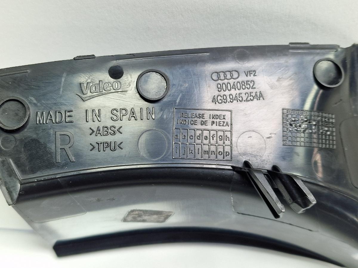 Ornament stop dreapta spate AUDI A6 IV Avant 4G5, C7, 4GD 2011 - 2018 2.0 TDI CSUD, DDCB 4G9945254A