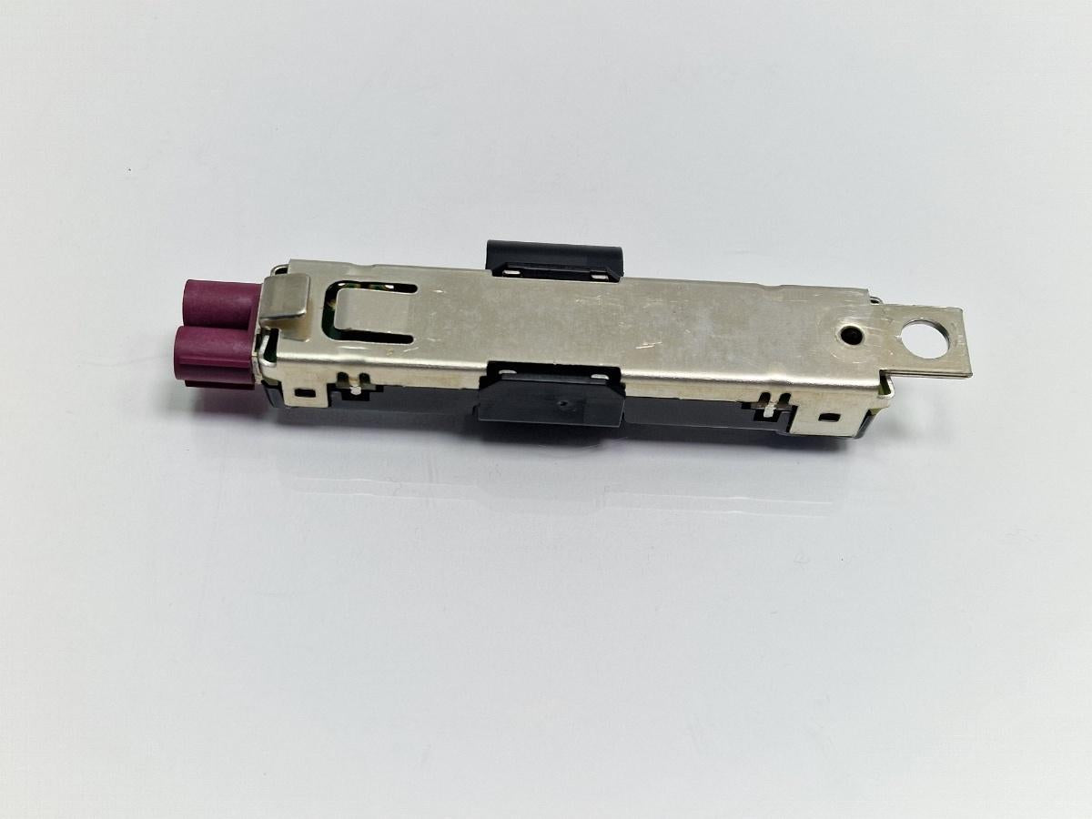 Amplificator antena AUDI A6 IV Avant 4G5, C7, 4GD 2011 - 2018 2.0 TDI CSUD, DDCB 4G9035225