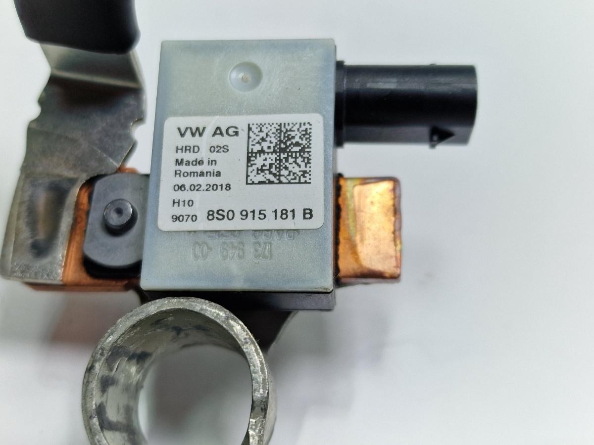 Borna minus AUDI A6 IV Avant 4G5, C7, 4GD 2011 - 2018 2.0 TDI CSUD, DDCB 8S0915181B
