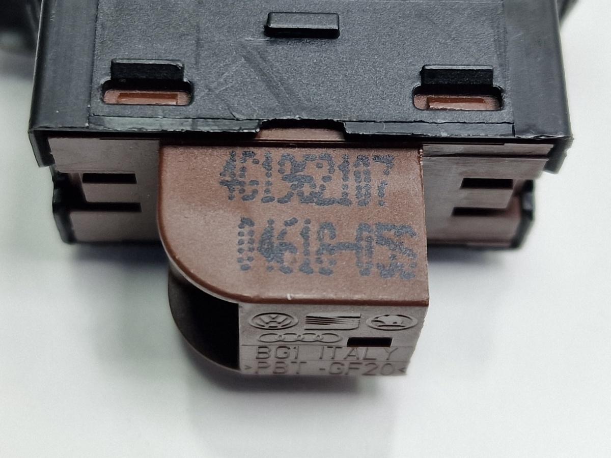 Buton blocare usi stanga fata AUDI A6 IV Avant 4G5, C7, 4GD 2011 - 2018 2.0 TDI CSUD, DDCB 4G1962107