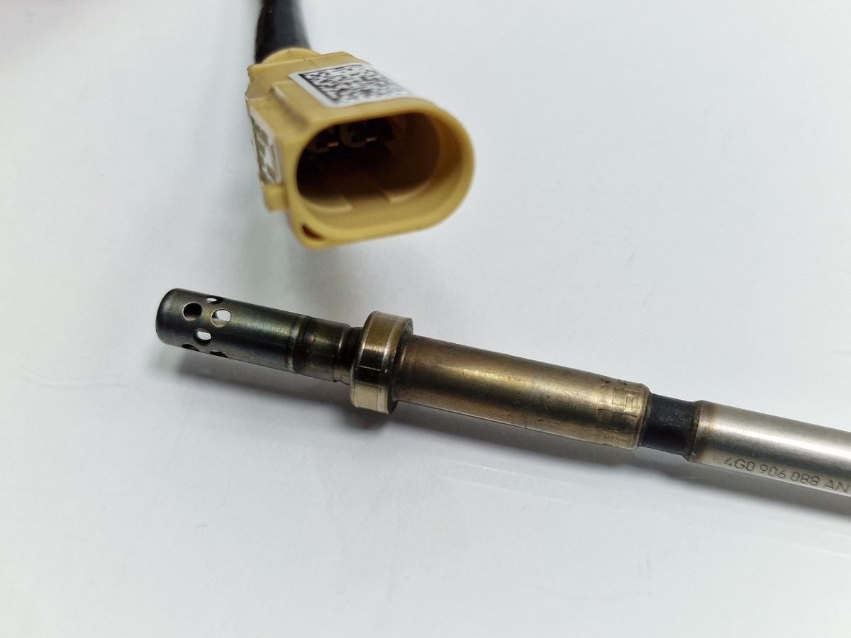 Senzor temperatura gaze AUDI A6 IV Avant 4G5, C7, 4GD 2011 - 2018 2.0 TDI CSUD, DDCB 4G0906088AN