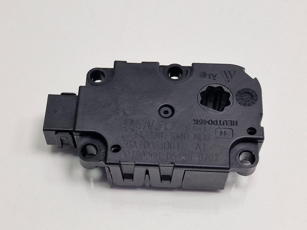 Motoras clapeta aeroterma AUDI A6 IV Avant 4G5, C7, 4GD 2011 - 2018 2.0 TDI CSUD, DDCB Denso CZ1139301640