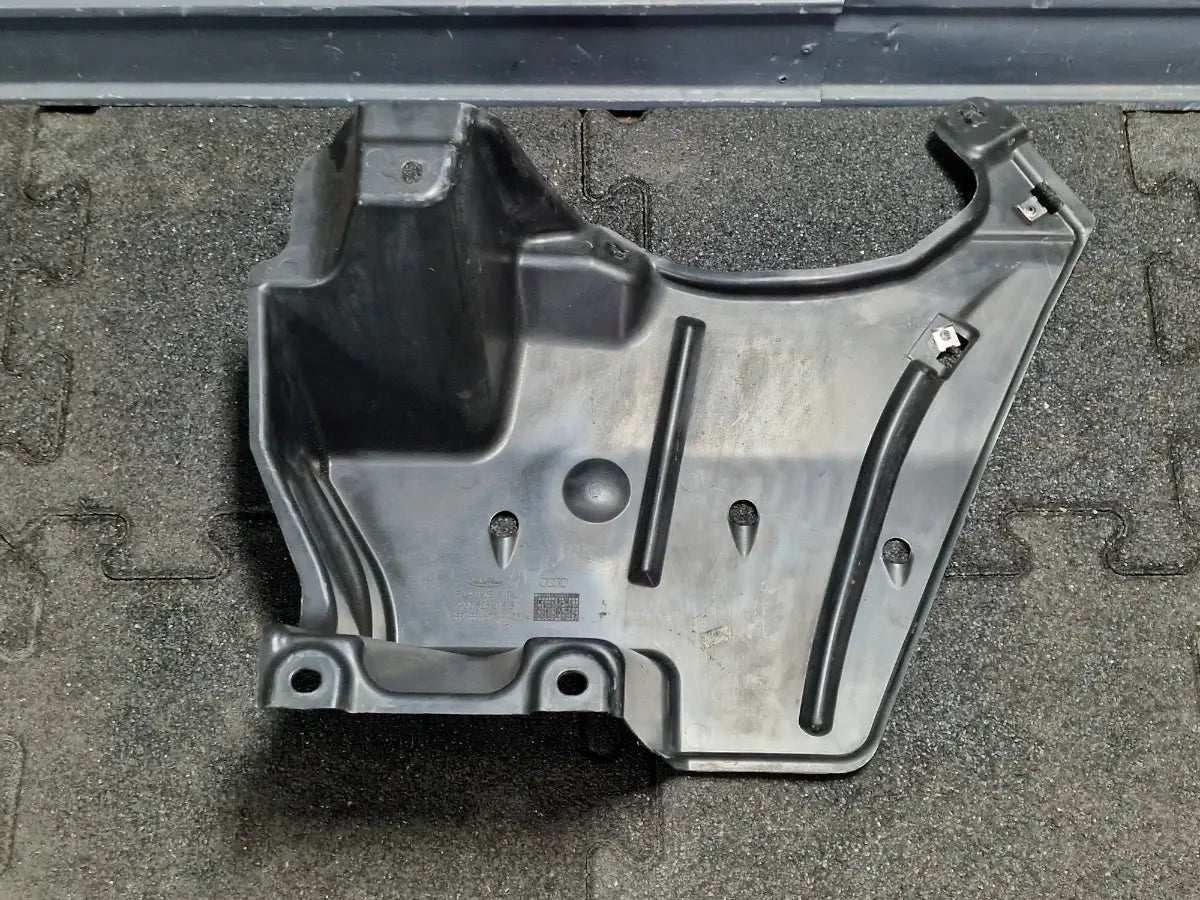 Scut caroserie spate AUDI A6 IV Avant 4G5, C7, 4GD 2011 - 2018 2.0 TDI CSUD, DDCB 4G0825219B