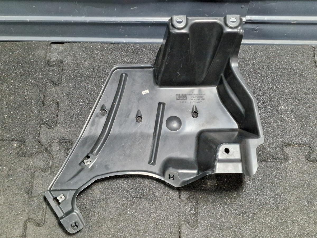 Scut caroserie spate AUDI A6 IV Avant 4G5, C7, 4GD 2011 - 2018 2.0 TDI CSUD, DDCB 4G0825219B