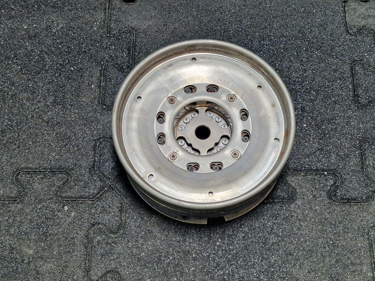 Volanta cutie automata AUDI A6 IV Avant 4G5, C7, 4GD 2011 - 2018 2.0 TDI CSUD, DDCB 012295001105 0CK105317AF