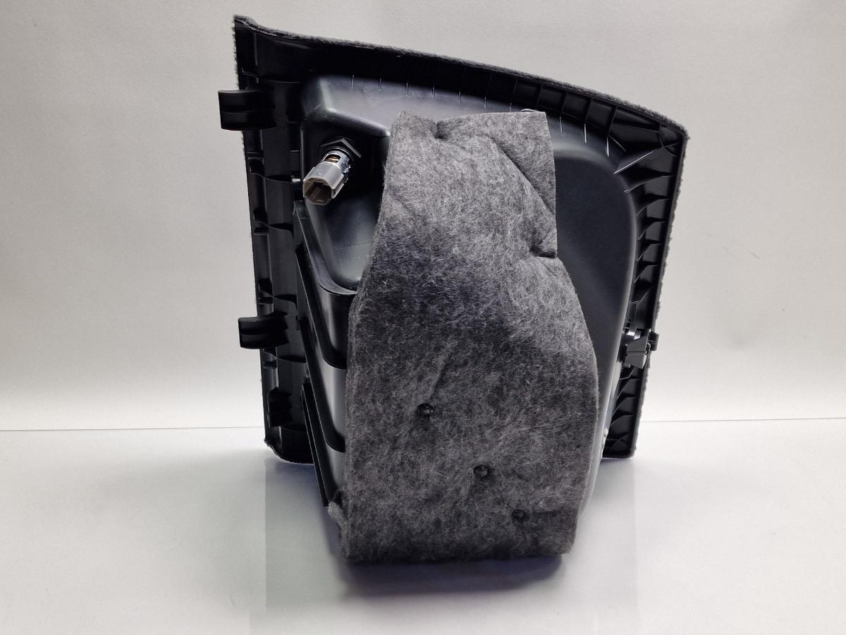 Compartiment depozitare lateral portbagaj dreapta AUDI A6 IV Avant 4G5, C7, 4GD 2011 - 2018 2.0 TDI CSUD, DDCB 4G9863990A
