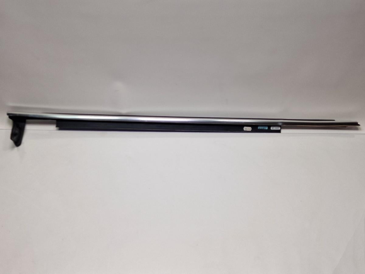 Perie crom usa dreapta fata AUDI A6 IV Avant 4G5, C7, 4GD 2011 - 2018 2.0 TDI CSUD, DDCB 4G0853284