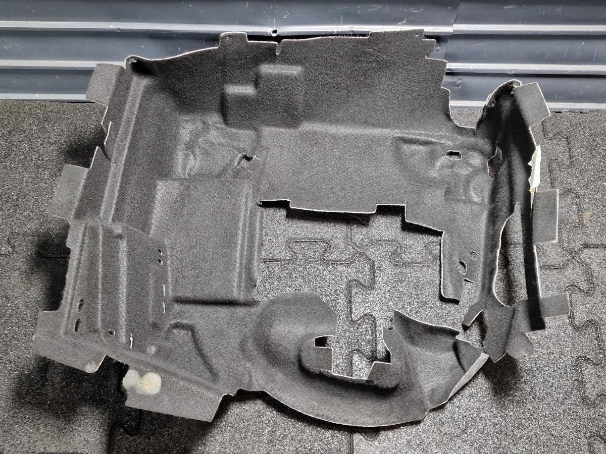 Locas roata de rezerva AUDI A6 IV Avant 4G5, C7, 4GD 2011 - 2018 2.0 TDI CSUD, DDCB 4G9863697H