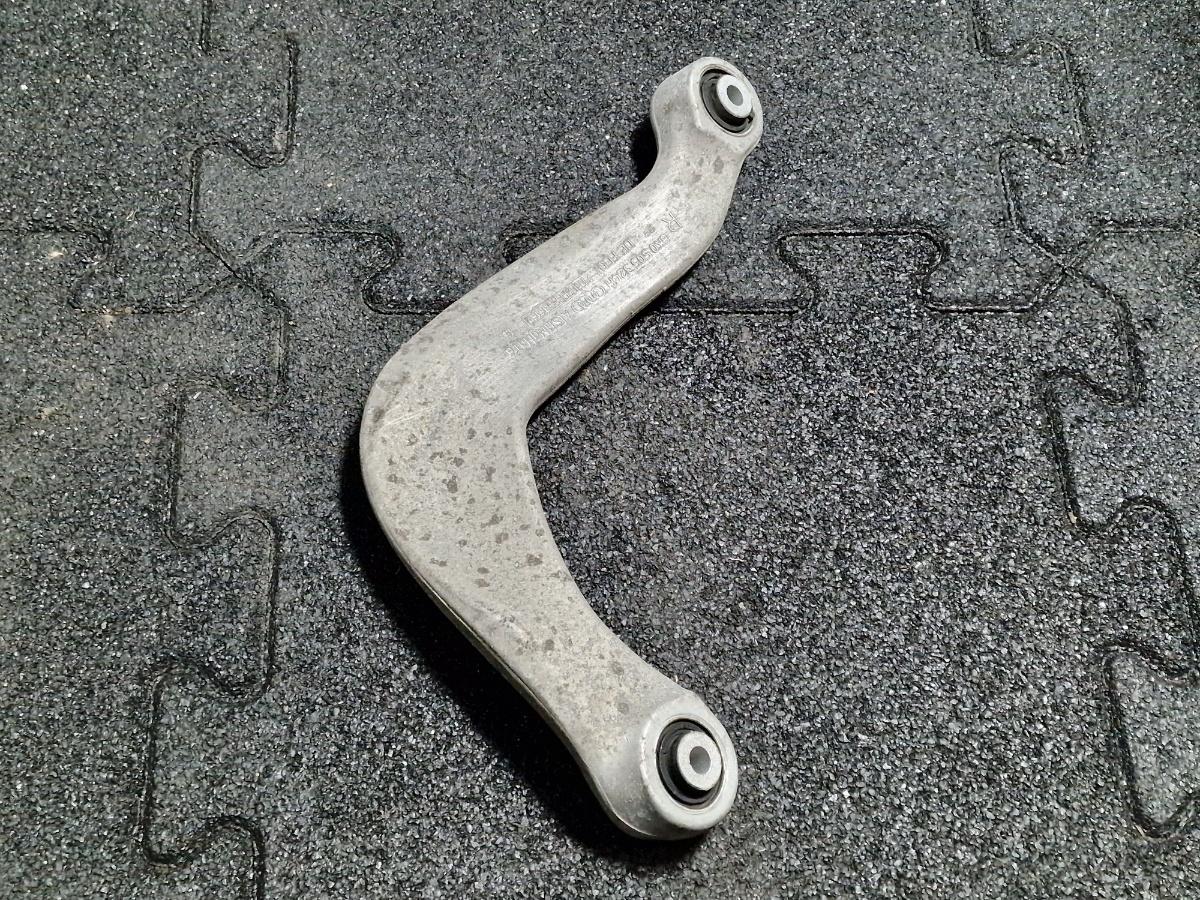 Brat de suspensie dreapta spate AUDI A6 IV Avant 4G5, C7, 4GD 2011 - 2018 2.0 TDI CSUD, DDCB 8K0505324H