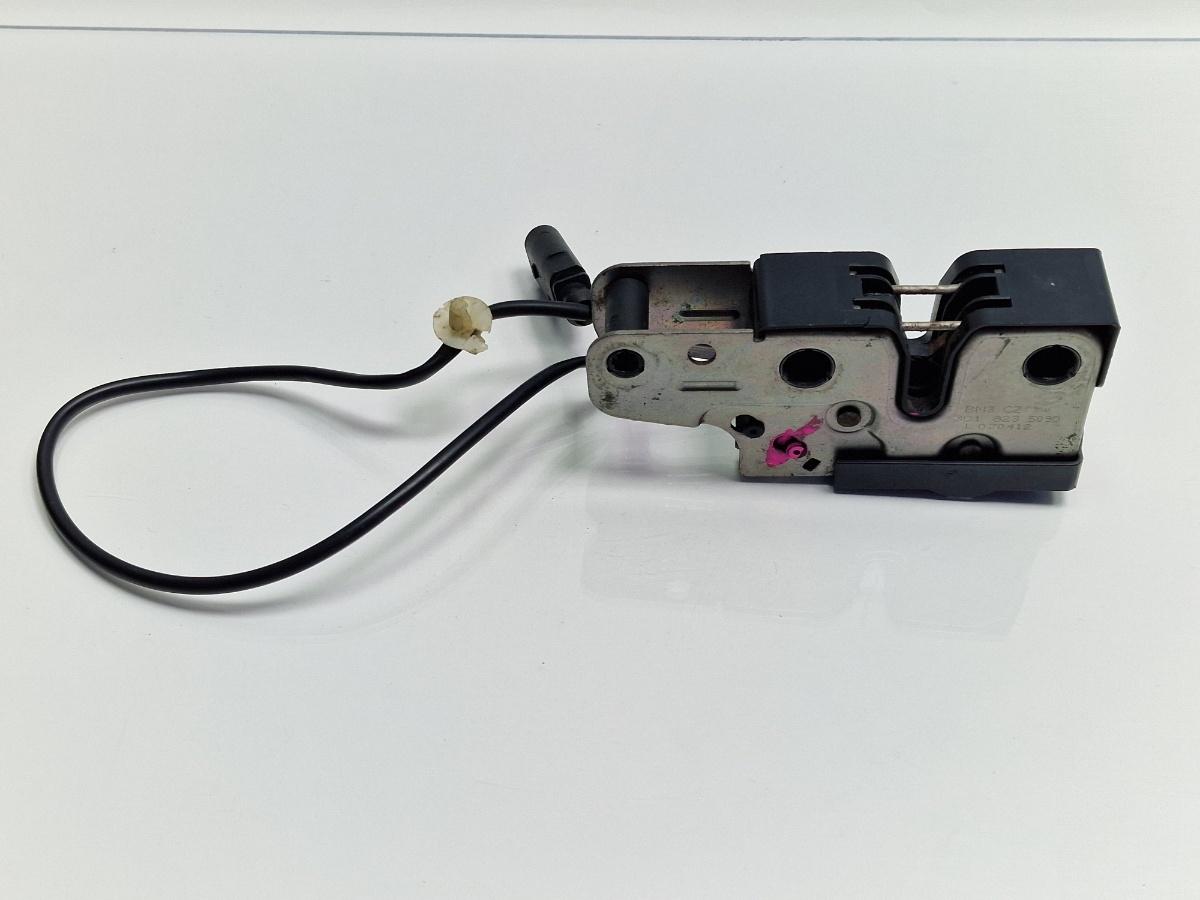 Broasca capota motor VOLKSWAGEN PASSAT Variant 3C5 2005 - 2011 1.9 TDI BKC, BLS, BXE 3C1823509D