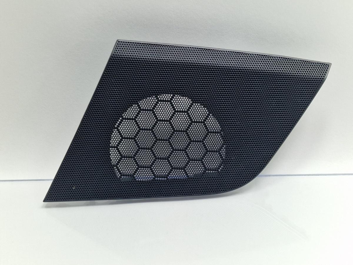 Grila difuzor bord stanga AUDI A4 IV Avant 8K5, B8 2007 - 2015 2.0 TDI CJCD, CMFB, CSUA 06611000