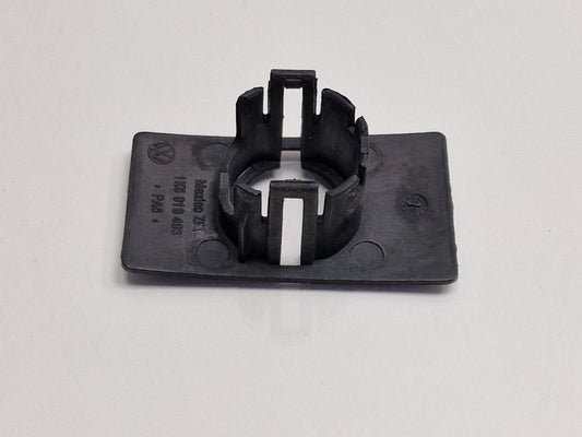 Suport senzor de parcare bara spate VOLKSWAGEN GOLF V 1K1 2003 - 2009 1.9 TDI BKC, BLS, BXE 1K5919493