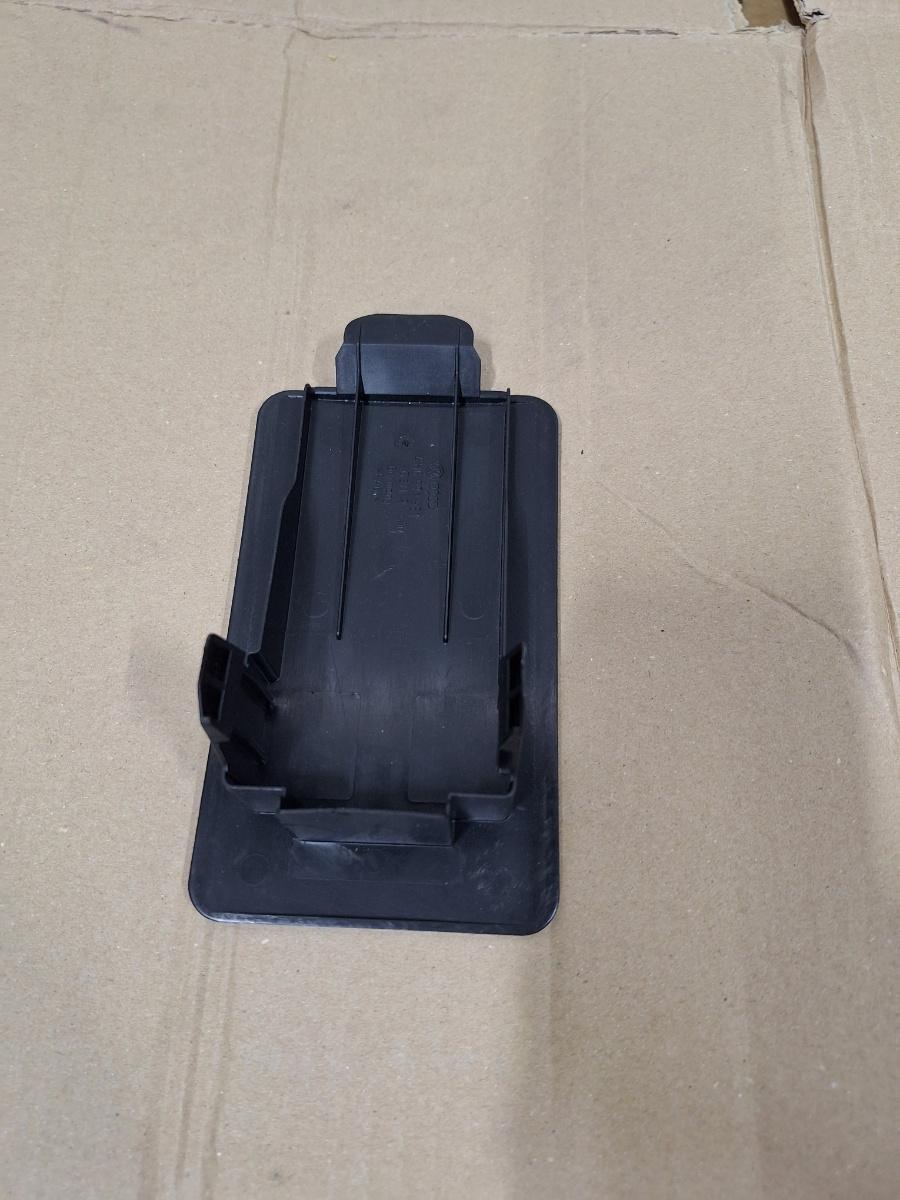 Capac capitonaj podea AUDI A6 IV Avant 4G5, C7, 4GD 2011 - 2018 2.0 TDI CSUD, DDCB 4H0971981