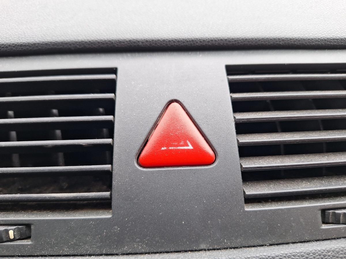 Comutator lumini de avarie SKODA FABIA Combi 6Y5 2000 - 2007 1.2 1.2 1.2 AZQ, BME