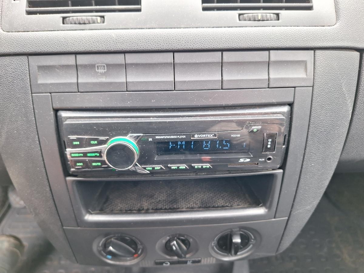 RADIO - PLAYER USB SKODA FABIA Combi 6Y5 2000 - 2007 Vortex