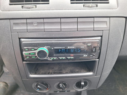 RADIO - PLAYER USB SKODA FABIA Combi 6Y5 2000 - 2007 Vortex