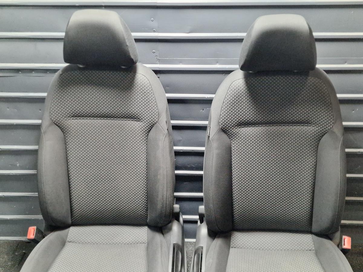 Scaune fata cu incalzire VOLKSWAGEN JETTA IV 162, 163, AV3, AV2 2009 -> 1.2 TSI CBZB 5C6881105C