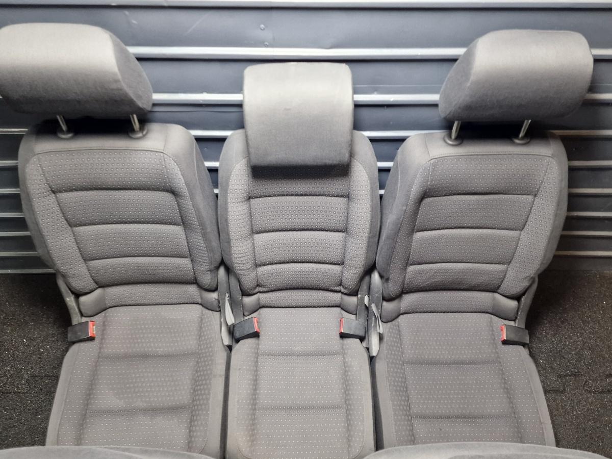 Interior complet (scaune fata cu incalzire) VOLKSWAGEN TOURAN 1T1, 1T2 2003 - 2010 1.9 TDI BKC, BLS, BXE 1K4881106GA