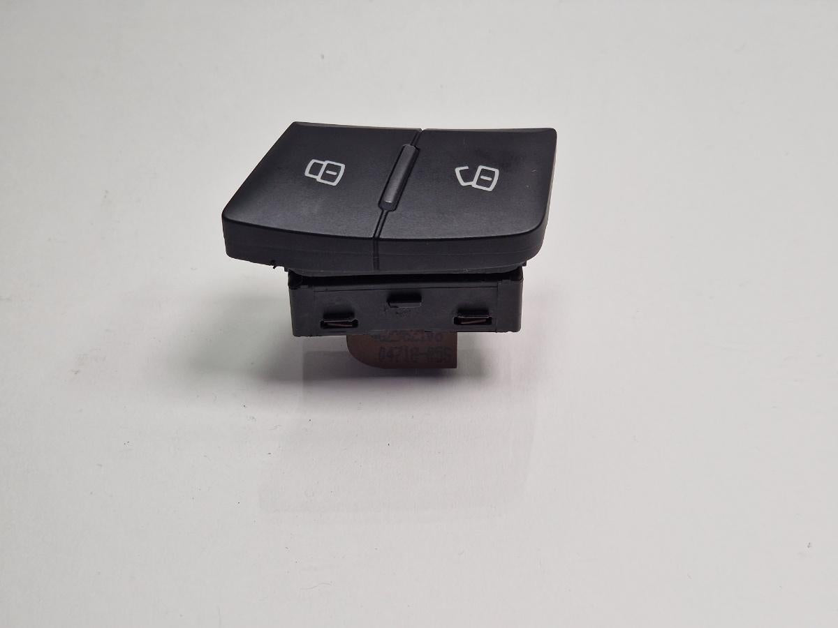 Buton blocare usi dreapta fata AUDI A6 IV Avant 4G5, C7, 4GD 2011 - 2018 2.0 TDI CSUD, DDCB 4G2962108