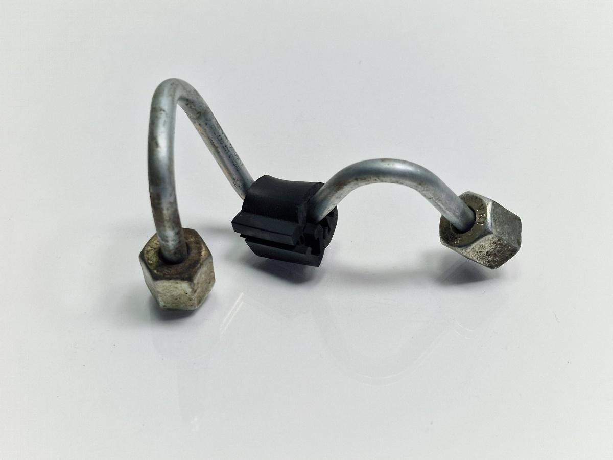 Conducta combustibil cilindru 2 AUDI A4 IV Avant 8K5, B8 2007 - 2015 2.0 TDI CAGA, CJCA, CMEA, CMFA 03L130301S